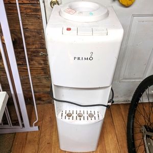 Water dispenser